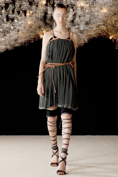 Look 18